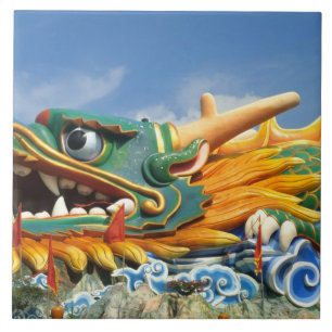 Famous draak bij Haw Par Villa in Singapore Azië Tegeltje