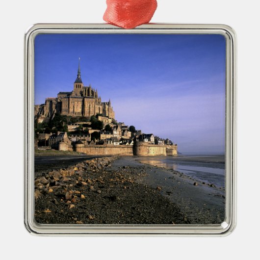 Famous Le Mont St. Michel Island Fortress in Metalen Ornament (Voorkant)