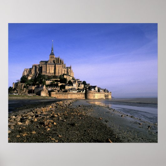 Famous Le Mont St. Michel Island Fortress in Poster (Voorkant)