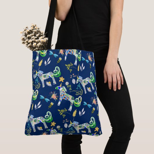 Fanciful Unicorns and Dragonflies Tote Bag (Dichtbij)