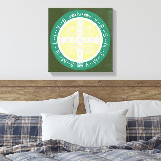 Fancy Benedictijner Kruis nr. 1 Groen Canvas Afdruk (Insitu (Slaapkamer))