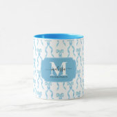 Fancy Blue Bow Monogrammed Mok (Midden)