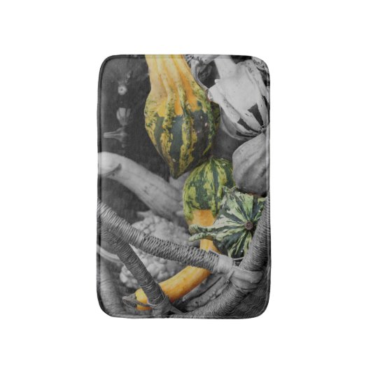 Fancy bronnen in warme mandje gedeeltelijke kleure badmat (Voorkant Verticaal)