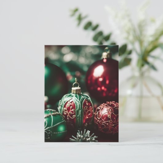 Fancy Elegant Victoriaans Rood Groen Kerstballen Feestdagenkaart (Staand voorkant)