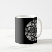 Fancy rondom ontwerp op zwart. koffiemok (Voorkant rechts)