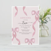 Fancy Roze Bow Thema Girly Verjaardagsuitnodiging Kaart (Staand voorkant)
