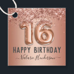 Fancy script roze glitter Happy 16th Birthday Favo Bedankjes Labels<br><div class="desc">Meisjes glitter,  milleniumroze achtergrond,  met fancy manuscriptnaam typografie. Faux roos gold 16 ballontekst. Geweldig voor 16 mooie feestjes.</div>
