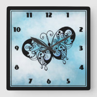 Fancy vlinder op een Cloud Blue Background