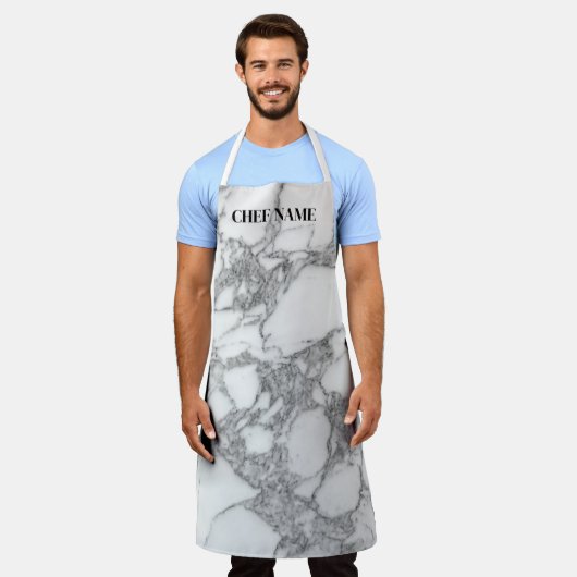 Fancy wit marmer schort voor het kookproces (Gedragen)