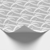 Fancy Wit Samenhorigheidssymbool op Zilveren Bruil Cadeaupapier (Hoek)