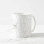 Fancy witte boog monogram koffiemok (Voorkant rechts)