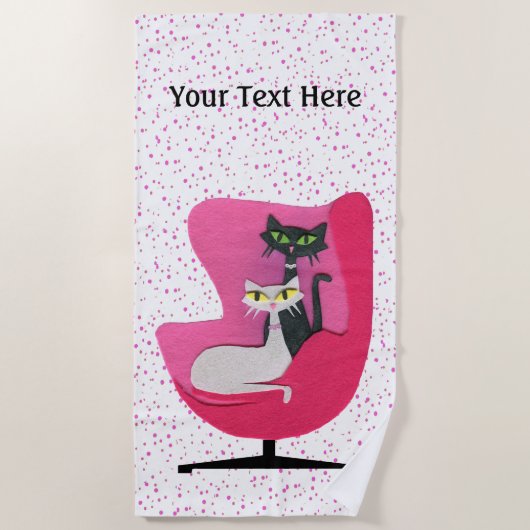 Fancy zwarte witte katten in Mid Century Chair Pin Strandlaken (Voorkant)