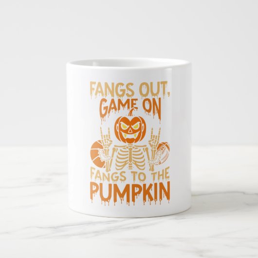 Fangs Out Game On Pumpkin Sports Halloween Grote Koffiekop (Voorkant)