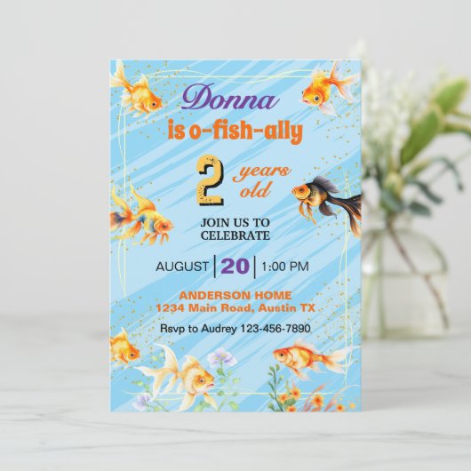 Fantail goudvissen zwemmen elke leeftijd verjaarda kaart (Staand voorkant)