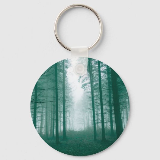 Fantastisch bos met mist in groen sleutelhanger (Voorkant)