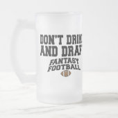 Fantastisch Football - Niet Drinken en ontwerpen Matglas Bierpul (Links)