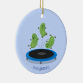 Fantastische groene bonen op trampoline-cartoon keramisch ornament (Rechts)