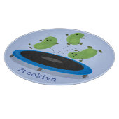 Fantastische groene bonen op trampoline-cartoon snijplank (Hoek)