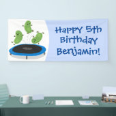 Fantastische groene bonen op trampoline-cartoon spandoek (Beurs)