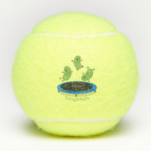 Fantastische groene bonen op trampoline-cartoon tennisballen