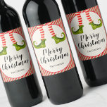 Fantastische kerstfeestdag wijn etiket<br><div class="desc">Fun elf poten met rode en ivoorgestreepte tatoeages en groene laarzen met gordels,  en je kerstcadeautje met kerstcadeautjes,  personaliseer deze etiketten van wijnflessen om te dienen op je feestdag of om als cadeaus of feestvieren te dienen voor zakelijke cadeaus,  zakelijke cadeaus.</div>