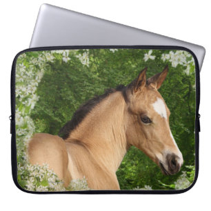 Fantastische paarden: Bloemen Laptop Sleeve
