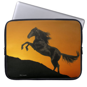 Fantastische paarden: Mountain Sunset Laptop Sleeve