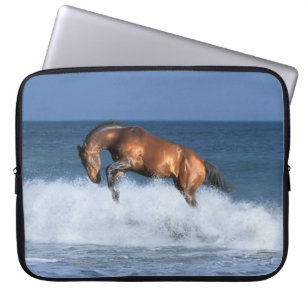 Fantastische paarden: Selle Francais & Zee Laptop Sleeve
