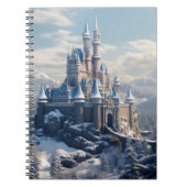 Fantasy digitaal kasteel in de bergen notitieboek (Voorkant)