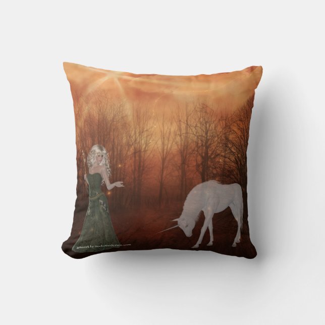 Fantasy Dreams Pillow Kussen (Voorkant)