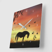Fantasy Horse en Butterflies Vierkante Klok (Hoek)