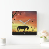 Fantasy Horse en Butterflies Vierkante Klok (Huis)