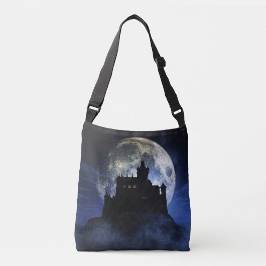 Fantasy kasteel in de nacht crossbody tas (Voorkant)