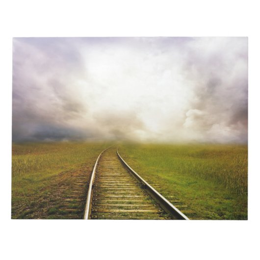 Fantasy Rail Tracks in een Herfst Dawn Meadow Notitieblok (Voorkant)