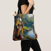 Fantasy Schattige King Gevist in River Tote Bag (Dichtbij)