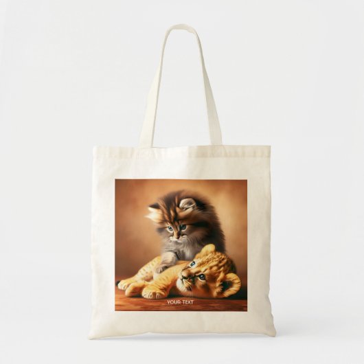 Fantasy Schattigee kitten spelen met tijger Tote Bag (Voorkant)