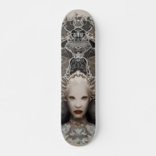 Fantasy Snow Queen op de troon met uil Persoonlijk Skateboard