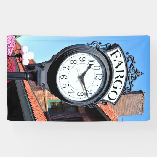 Fargo Clock Spandoek (Horizontaal)