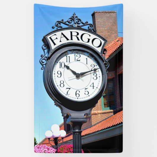 Fargo Clock Spandoek (Verticaal)