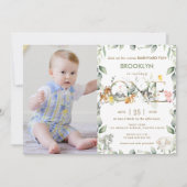 Farm Animals Barnyard Greenery 1st Birthday Foto Kaart (Voorkant)