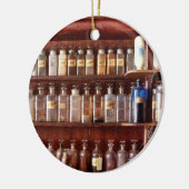Farmaceutische vorm  keramisch ornament (Links)