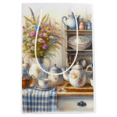Farmhouse Coffee Pot and Wildflowers  Medium Cadeauzakje (Voorkant)