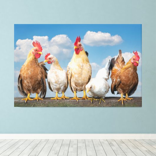 Farmhouse Kippen op Cloudy Summer Day Canvas P (Insitu (Houten vloer))