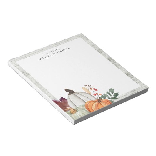 Farmhouse Rustic Waterverf Pumpkins Personalized Notitieblok (Schuin)
