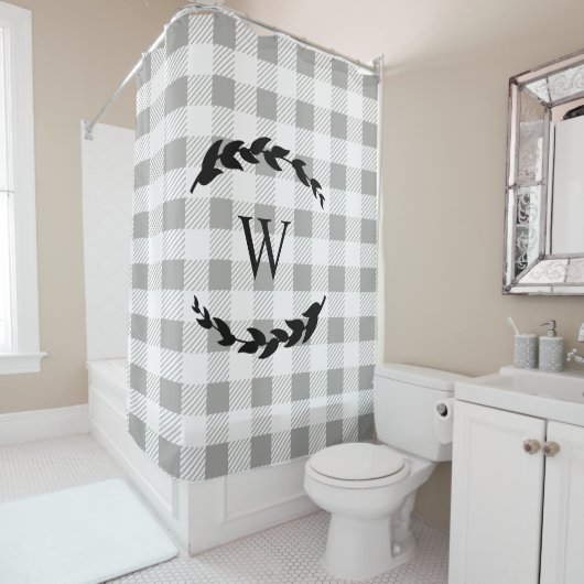 Farmhouse Rustic White Pset Black Laurel Monogram Douchegordijn (In situ)