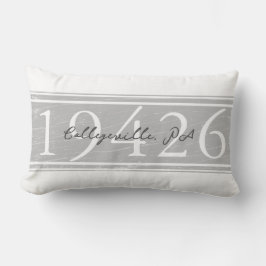 Farmhouse Stripes Personalized Zip Code Lumbar Pil Kussen