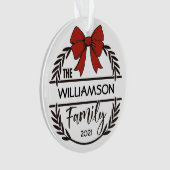 Farmhouse Style Family Monogram Name Wreatfoto Ornament (voorkant)