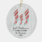 Farmhouse Woodsy Stocking New Baby Family of Three Keramisch Ornament (Links)
