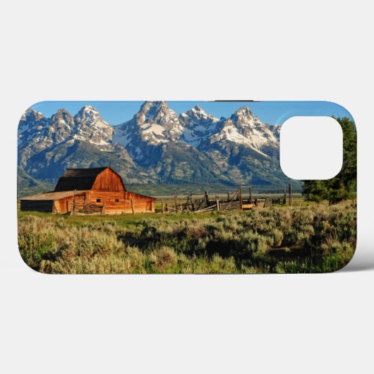 Farms | Barn Shadowed by Snow Capped Mountains Case-Mate iPhone Case (Achterkant (horizontaal))