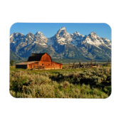 Farms Barn Shadowed by Snow Capped Mountains Magneet (Horizontaal)
